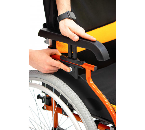 Кресло-коляска механическая MET Stable