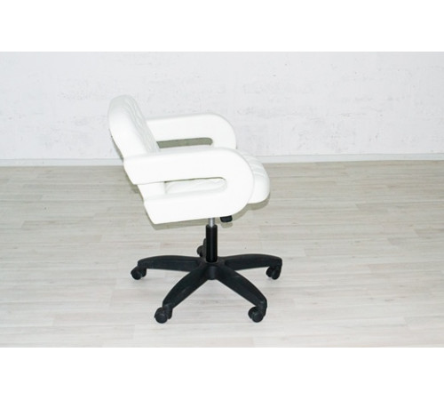 Стул Барбара на пластиковом пятилучье